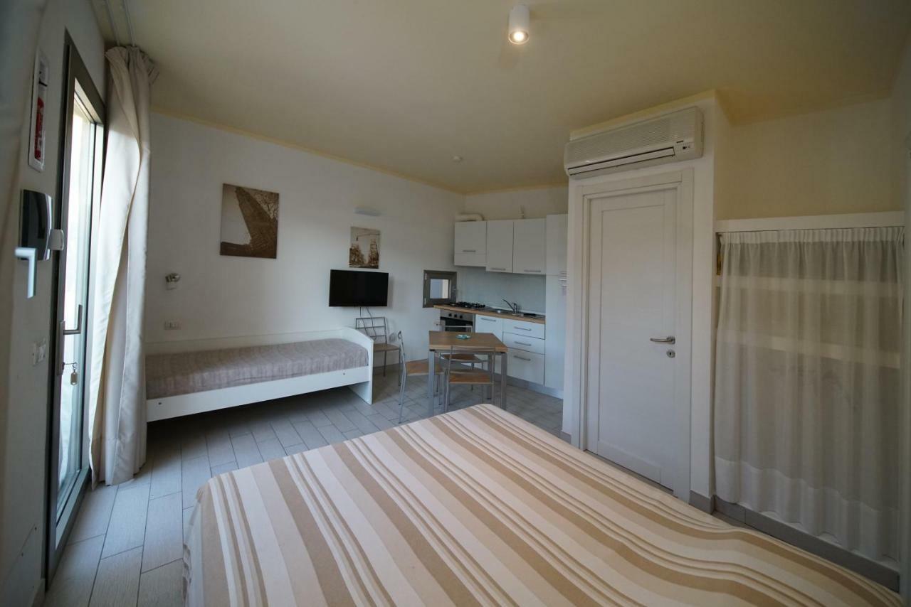 Holiday Home Isola Rossa Exterior foto